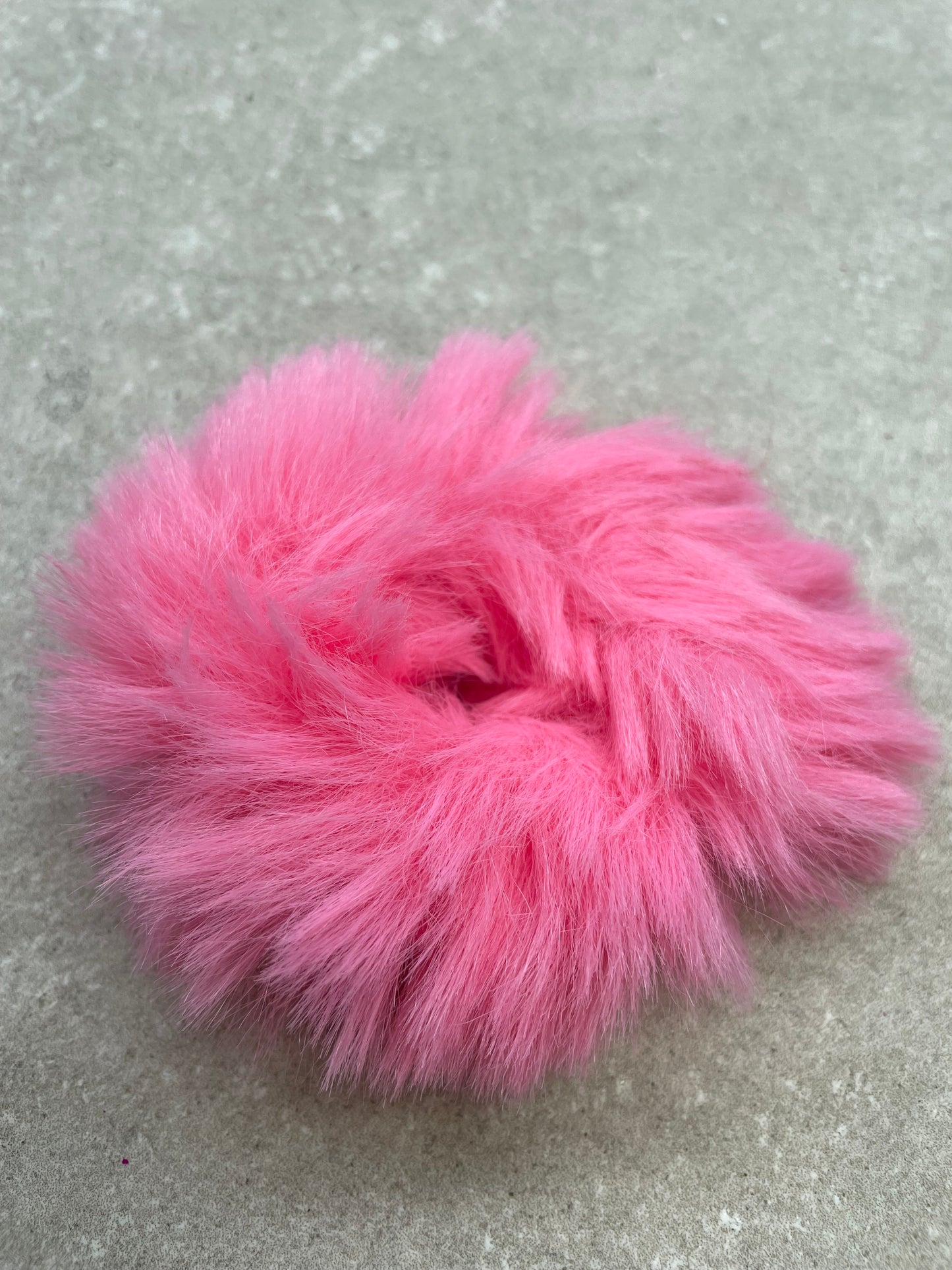 Knotband Fluffy Flamingo roze