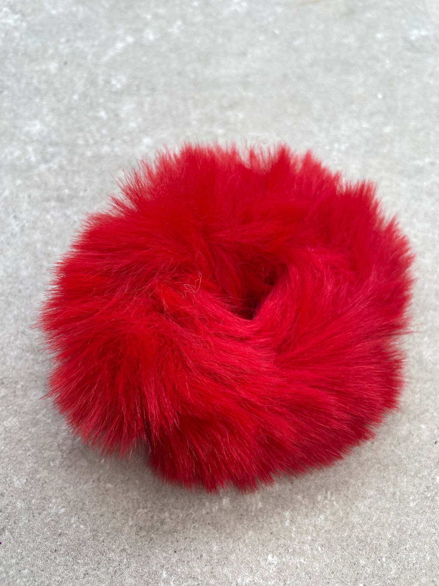 Knotband Fluffy Rood