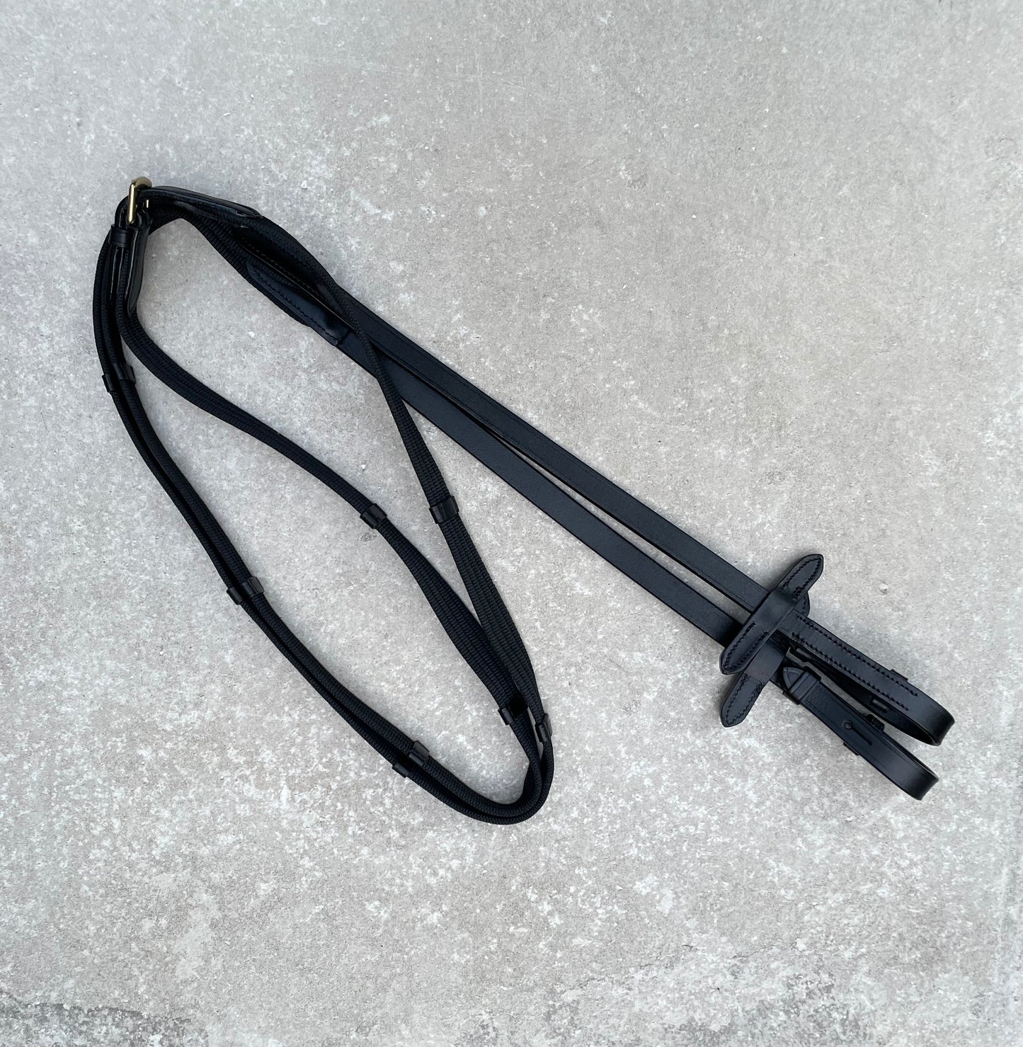 Teugels webbed zwart, Goude gesp